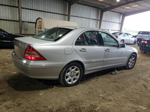 WDBRF61J75A774312 - 2005 MERCEDES-BENZ C 240 SILVER photo 3