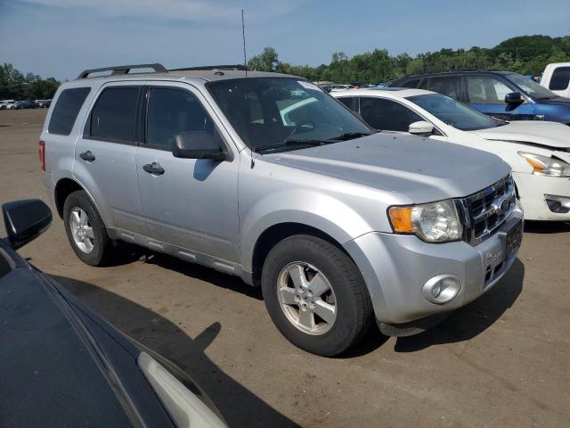 1FMCU9DG2BKC38898 - 2011 FORD ESCAPE XLT 银色 照片 4