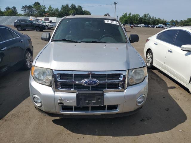 1FMCU9DG2BKC38898 - 2011 FORD ESCAPE XLT 银色 照片 5