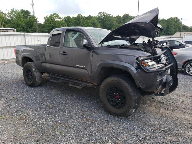 5TFSZ5AN8HX069625 - 2017 TOYOTA TACOMA ACCESS CAB ნაცრისფერი ფოტო 4