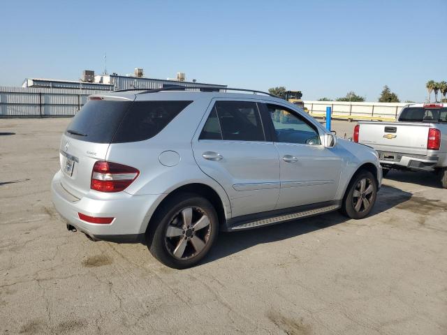4JGBB8GB5AA562637 - 2010 MERCEDES-BENZ ML 350 4MATIC SILVER photo 3