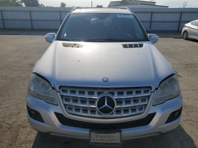 4JGBB8GB5AA562637 - 2010 MERCEDES-BENZ ML 350 4MATIC SILVER photo 5