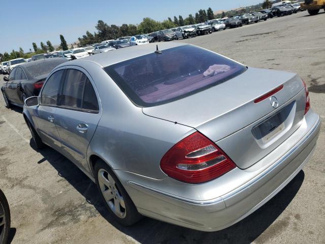 WDBUF65J83A267484 - 2003 MERCEDES-BENZ E 320 SILVER photo 2