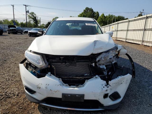 KNMAT2MV9FP591913 - 2015 NISSAN ROGUE S WHITE photo 5