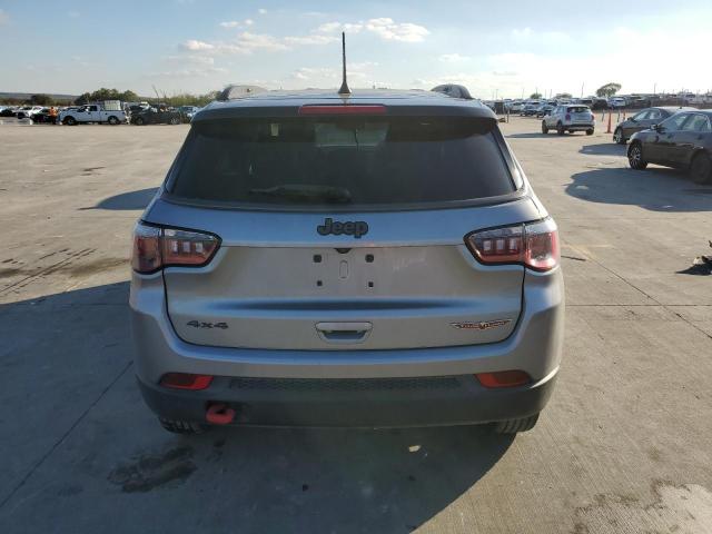 3C4NJDDB9JT455875 - 2018 JEEP COMPASS TRAILHAWK SILVER photo 6