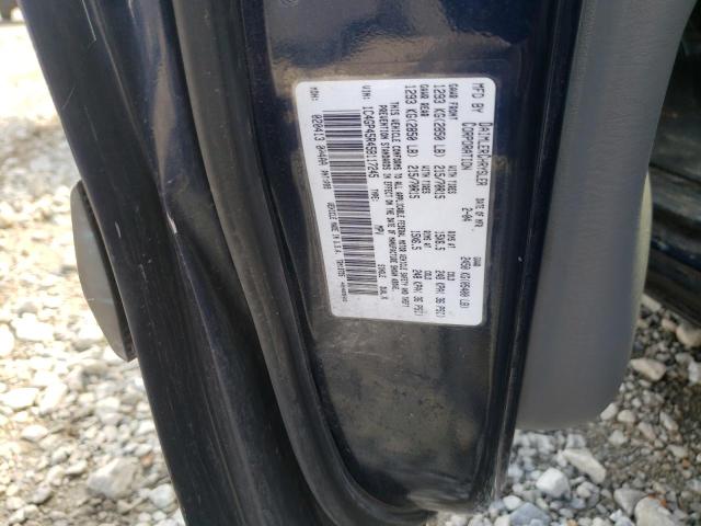 1C4GP45R45B117245 - 2005 CHRYSLER TOWN & COU ლურჯი ფოტო 10