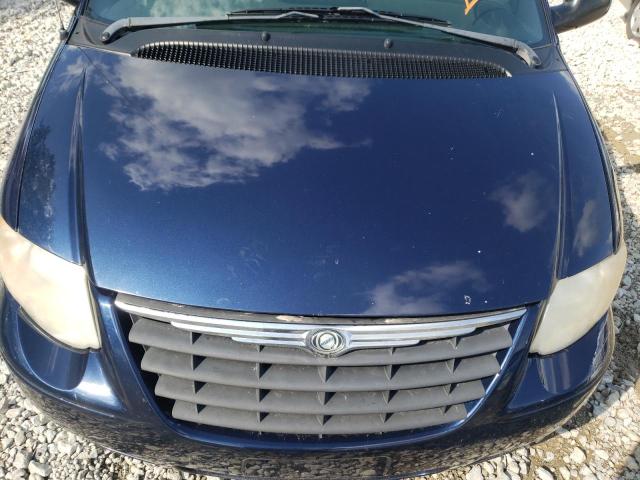 1C4GP45R45B117245 - 2005 CHRYSLER TOWN & COU ლურჯი ფოტო 7