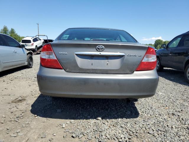 4T1BE32K92U580821 - 2002 TOYOTA CAMRY LE GRAY photo 6