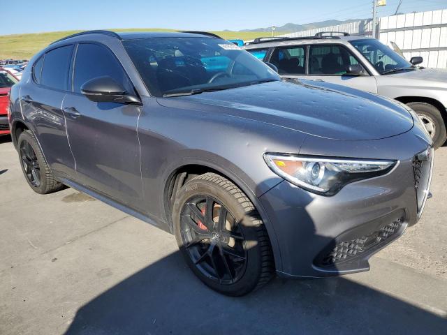 ZASPAKBN8L7C98543 - 2020 ALFA ROMEO STELVIO TI SILVER photo 4