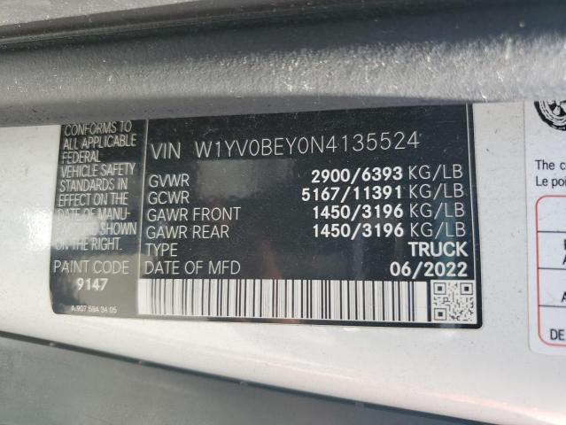 W1YV0BEY0N4135524 - 2022 MERCEDES-BENZ METRIS WHITE photo 13