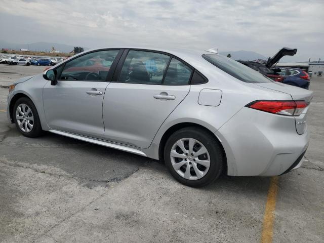 5YFEPMAE1MP219614 - 2021 TOYOTA COROLLA LE SILVER photo 2