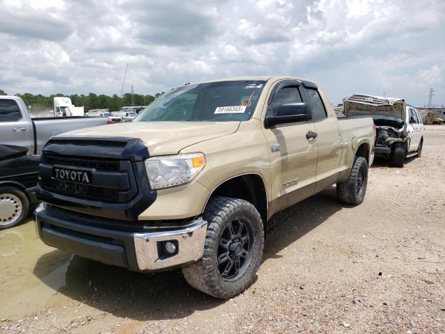 5TFUW5F13HX592493 - 2017 TOYOTA TUNDRA DOUBLE CAB SR/SR5 TAN photo 1