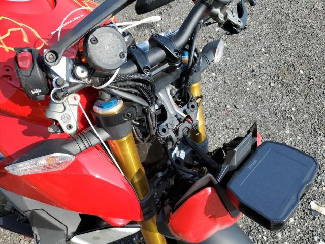 ZDMFAKNW3NB007282 - 2022 DUCATI STREETFIGH V4 RED photo 9