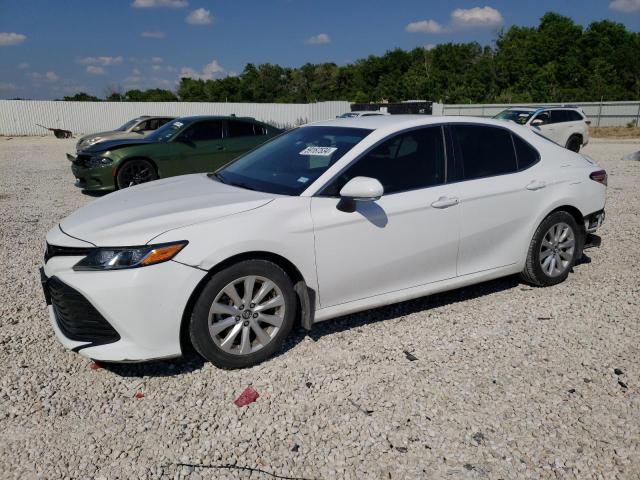 4T1B11HK3JU066551 - 2018 TOYOTA CAMRY L WHITE photo 1