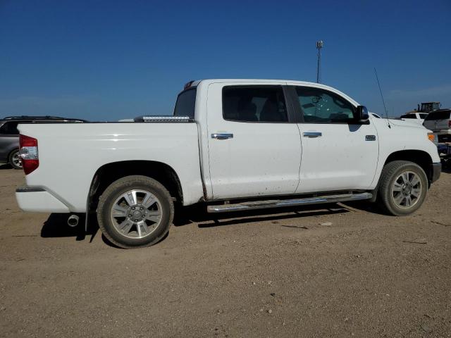 5TFAW5F14EX355221 - 2014 TOYOTA TUNDRA CREWMAX PLATINUM Weiß Foto 3