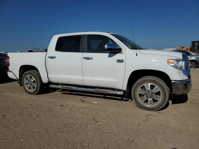 5TFAW5F14EX355221 - 2014 TOYOTA TUNDRA CREWMAX PLATINUM Weiß Foto 4