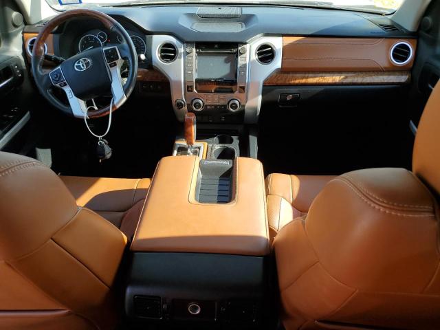 5TFAW5F14EX355221 - 2014 TOYOTA TUNDRA CREWMAX PLATINUM Weiß Foto 8