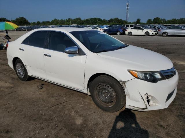 4T4BF1FK8ER402937 - 2014 TOYOTA CAMRY L WHITE photo 4