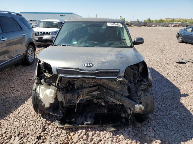 KNDJP3A5XJ7577851 - 2018 KIA SOUL + GRAY photo 5