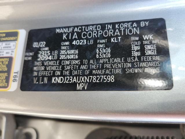 KNDJ23AUXN7827598 - 2022 KIA SOUL LX GRAY photo 13