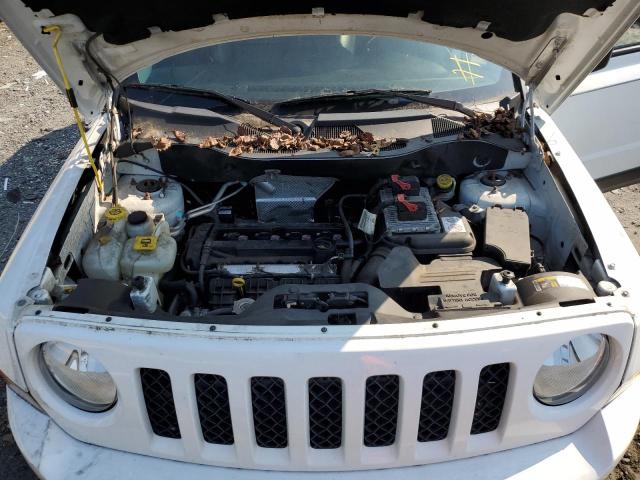 1C4NJPFA4GD589262 - 2016 JEEP PATRIOT LATITUDE WHITE photo 11