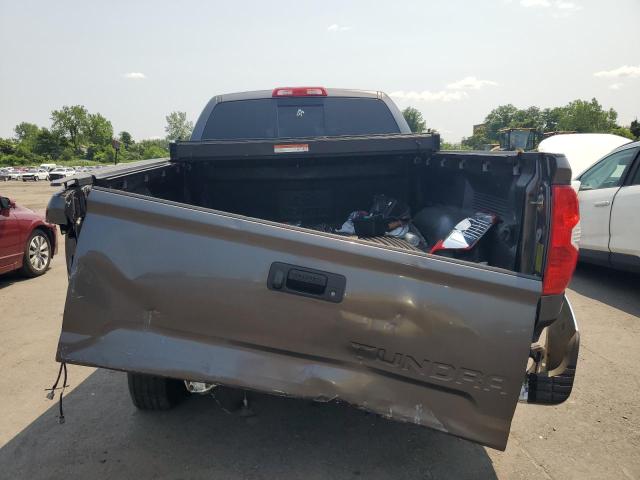 5TFUY5F1XGX500918 - 2016 TOYOTA TUNDRA DOUBLE CAB SR/SR5 GRAY photo 6