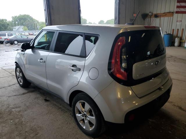 KNDJN2A29J7564062 - 2018 KIA SOUL SILVER photo 2