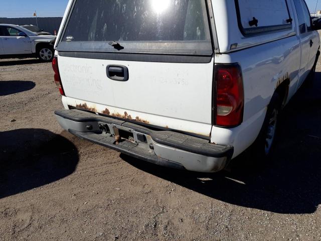 1GCEC19XX7Z167006 - 2007 CHEVROLET SILVERADO C1500 CLASSIC WHITE photo 9