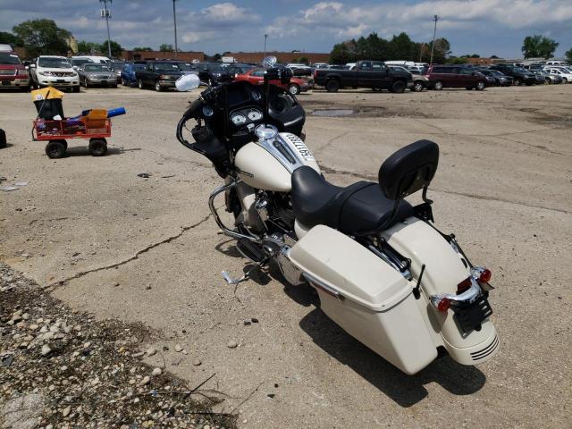 1HD1KHC11NB621467 - 2022 HARLEY-DAVIDSON FLTRX 白色 照片 3