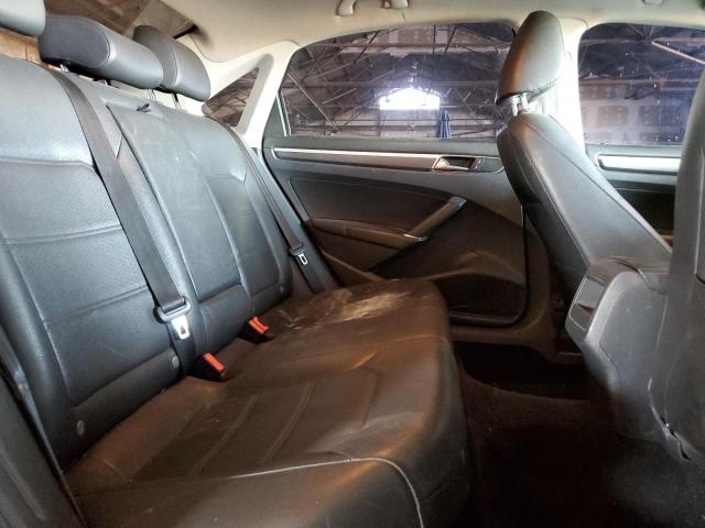 1VWDT7A33HC025878 - 2017 VOLKSWAGEN PASSAT R-LINE Schwarz Foto 10