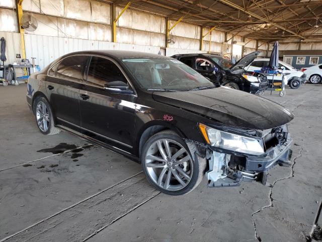 1VWDT7A33HC025878 - 2017 VOLKSWAGEN PASSAT R-LINE Schwarz Foto 4