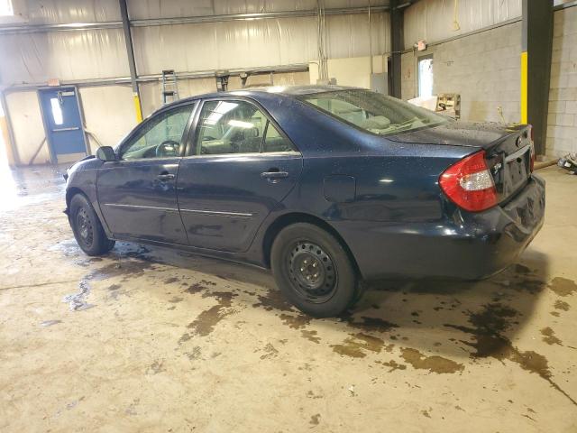 4T1BE30K03U201998 - 2003 TOYOTA CAMRY LE BLUE photo 2