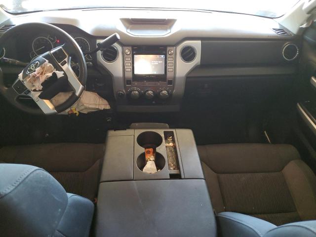 5TFUW5F10HX630715 - 2017 TOYOTA TUNDRA DOUBLE CAB SR/SR5 BLACK photo 8