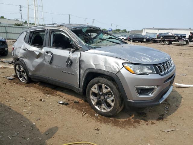3C4NJDCBXJT355043 - 2018 JEEP COMPASS LIMITED Արծաթագույն լուսանկար 4