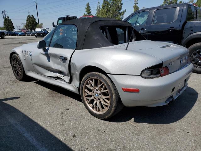 4USCN534X2LL50502 - 2002 BMW Z3 3.0 SILVER photo 2