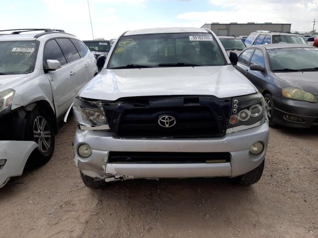 5TETU62N55Z112037 - 2005 TOYOTA TACOMA PRERUNNER ACCESS CAB WHITE photo 5