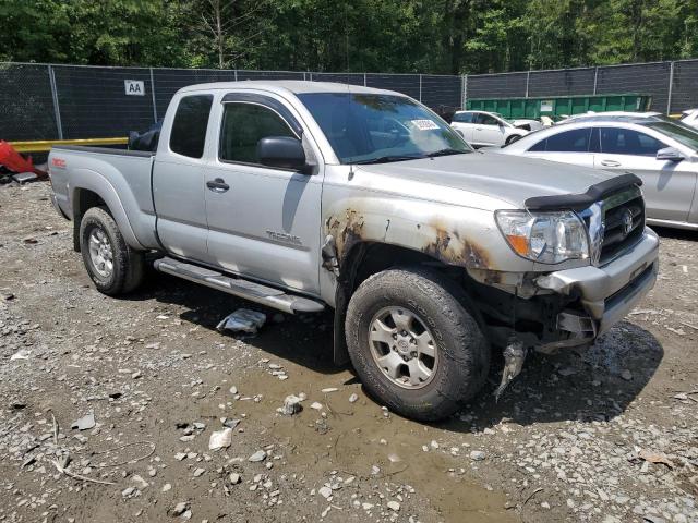 5TEUU42N06Z164458 - 2006 TOYOTA TACOMA ACCESS CAB ვერცხლისფერი ფოტო 4
