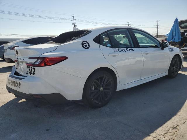 4T1DAACK0SU028132 - 2025 TOYOTA CAMRY XSE 白色 照片 3