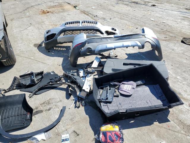 WBXHT3C38J5K25632 - 2018 BMW X1 XDRIVE28I SILVER photo 13