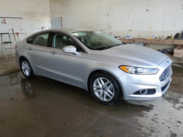 3FA6P0HD0GR380938 - 2016 FORD FUSION SE SILVER photo 4