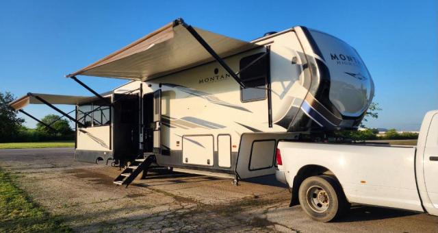 4YDF33022MA743793 - 2021 KEYSTONE MOUNTAINEE 白色 照片 1