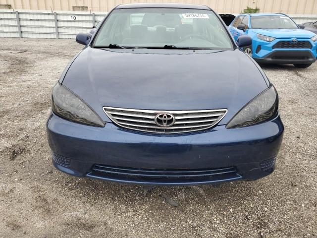 4T1BE32K85U034905 - 2005 TOYOTA CAMRY LE BLUE photo 5