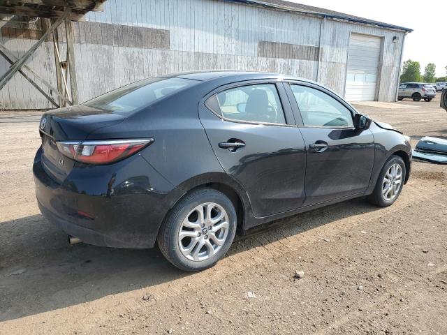3MYDLBYV1JY327150 - 2018 TOYOTA YARIS IA BLACK photo 3