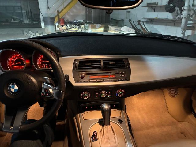 4USBU33588LW73838 - 2008 BMW Z4 3.0 WHITE photo 9