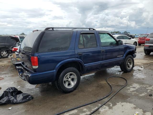 1GNCS13W62K120879 - 2002 CHEVROLET BLAZER BLUE photo 3