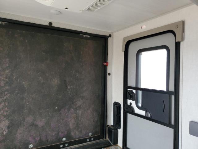 5ZT2RPAC8NV023485 - 2022 FOREST RIVER NO BOUNDARIES 白色 照片 5