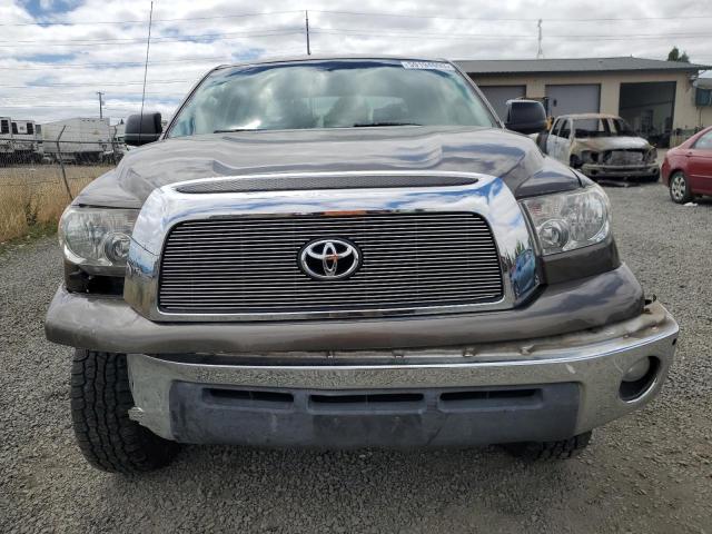 5TFDV54128X061369 - 2008 TOYOTA TUNDRA CREWMAX GRAY photo 5