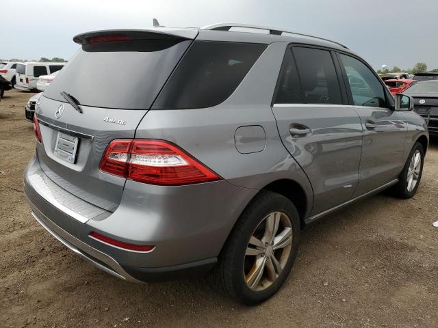 4JGDA5HBXCA010983 - 2012 MERCEDES-BENZ ML 350 4MATIC SILVER photo 3