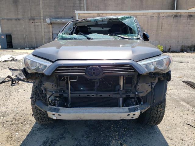 JTEBU5JR5H5455606 - 2017 TOYOTA 4RUNNER SR5/SR5 PREMIUM 灰色 照片 5