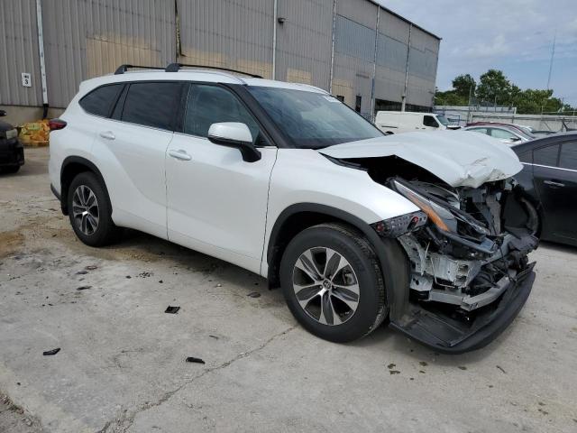 5TDHZRBH4NS175100 - 2022 TOYOTA HIGHLANDER XLE Սպիտակ լուսանկար 4